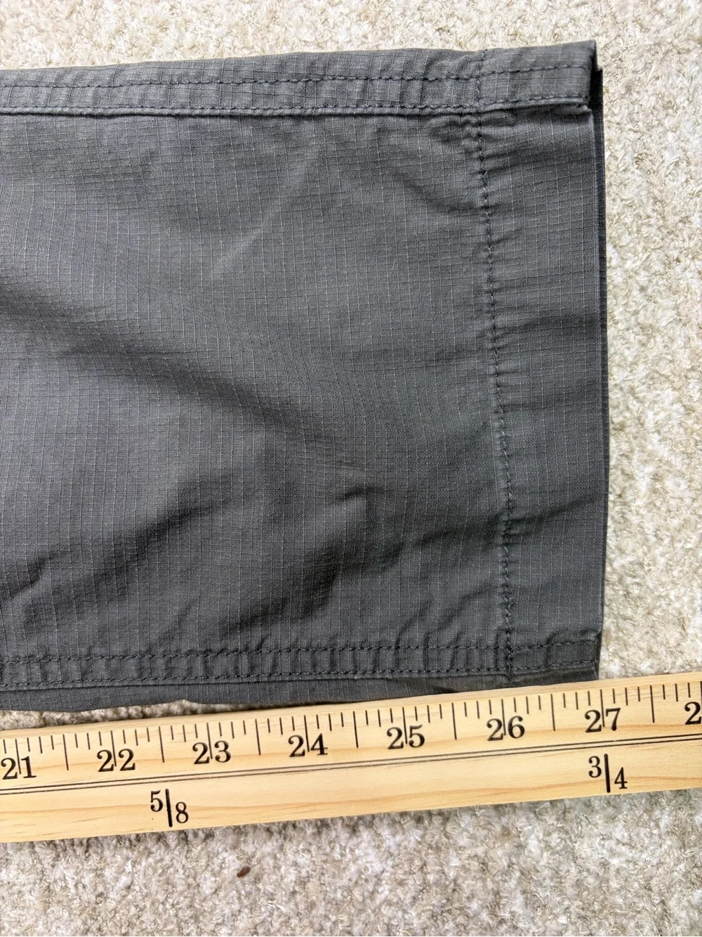 Vuori Men's Charcoal Gray Drawstring Joggers